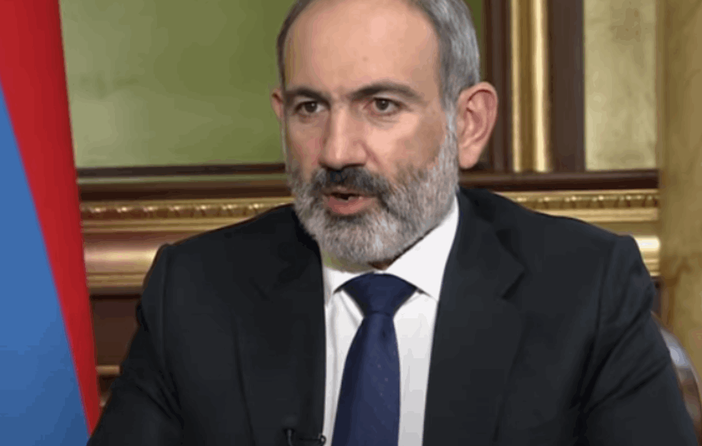 Predsednik <span style='color:red;'><b>Jermeni</b></span>je Pašinjan spreman da podnese ostavku